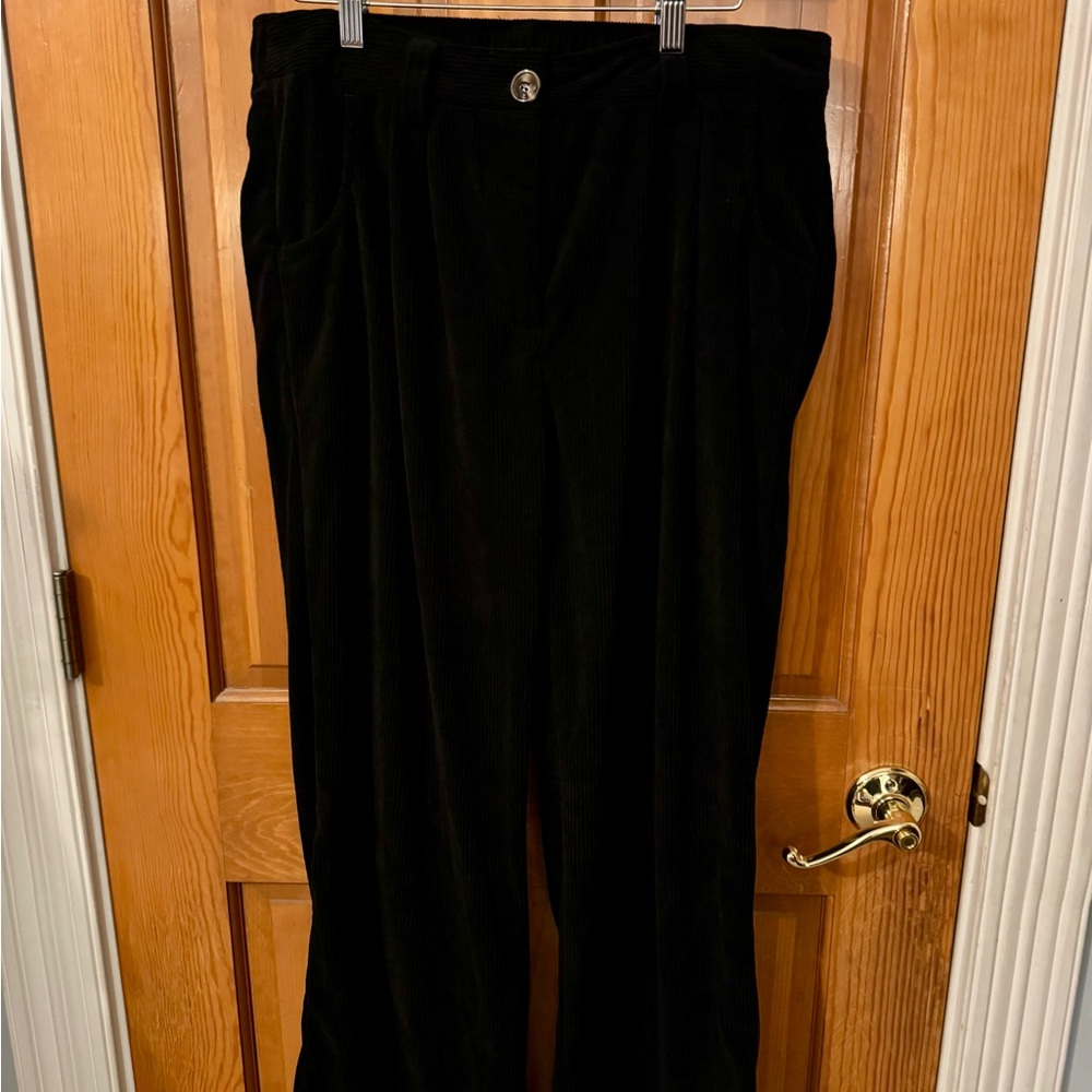 HALARA Women's Black Corduroy Pants